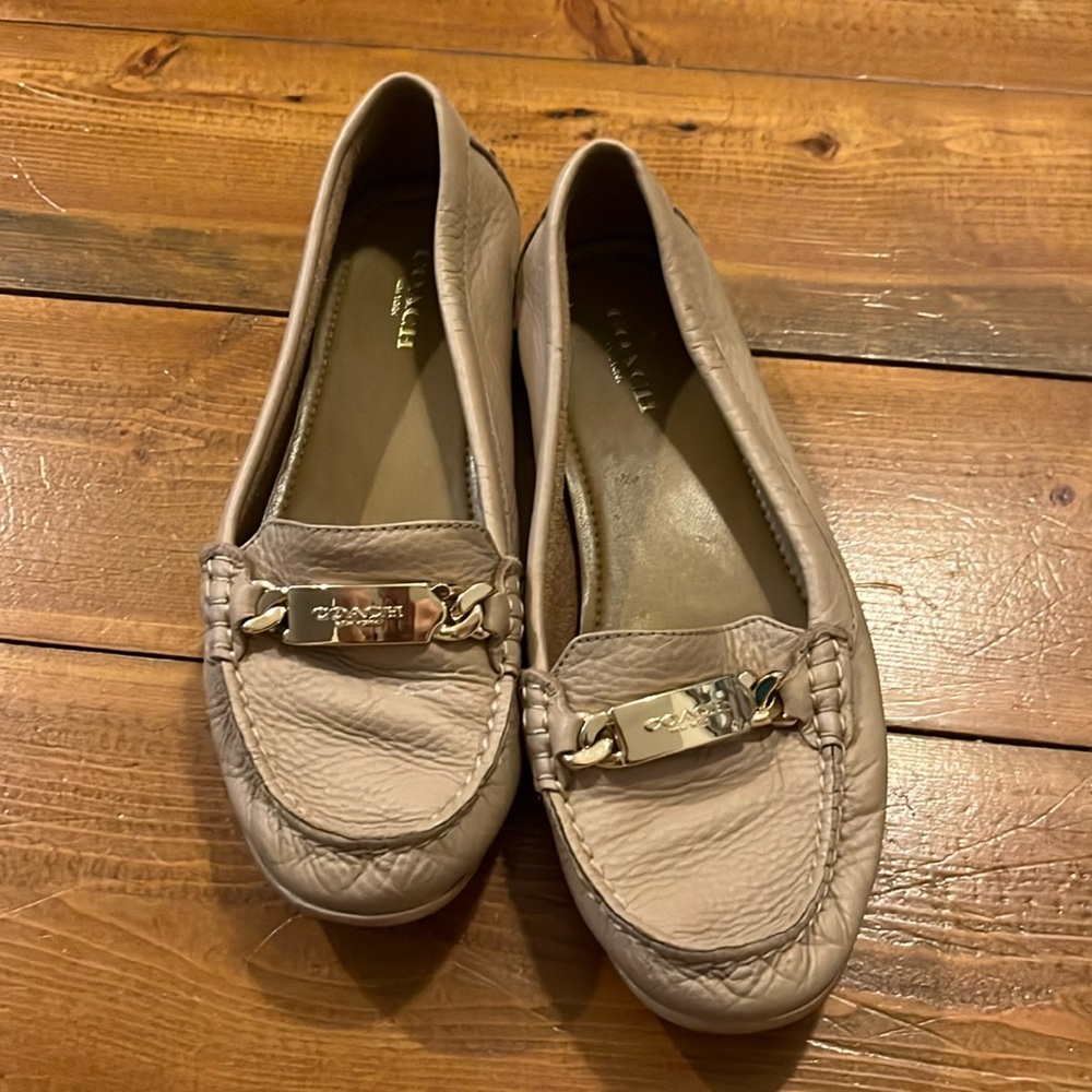 Coach flats